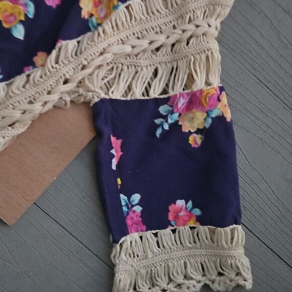 Love J Cream Floral Hippie Flowy Crochet Cover-Up Medium Preowned Good Condition - Picture 9 of 9